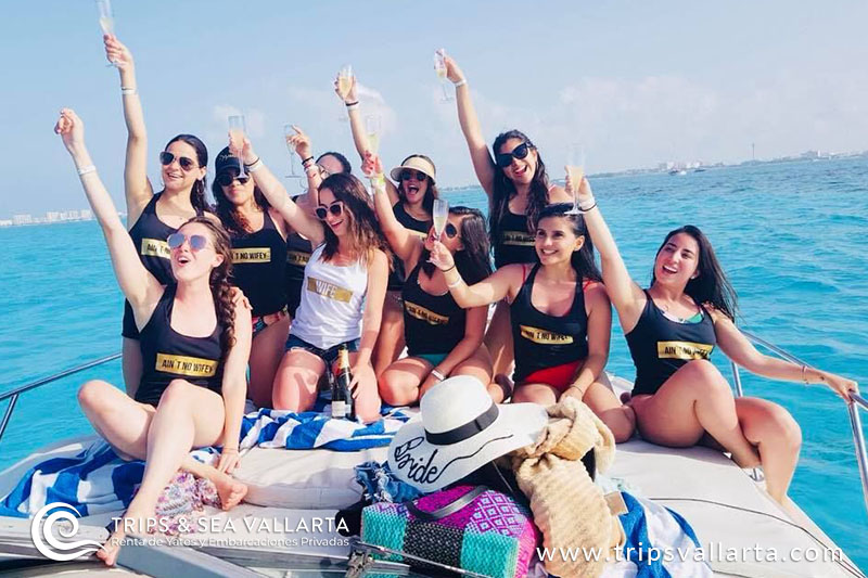 Despedida -Trips & Sea Vallarta-Rentas de Yates y Embarcaciones Privadas-1